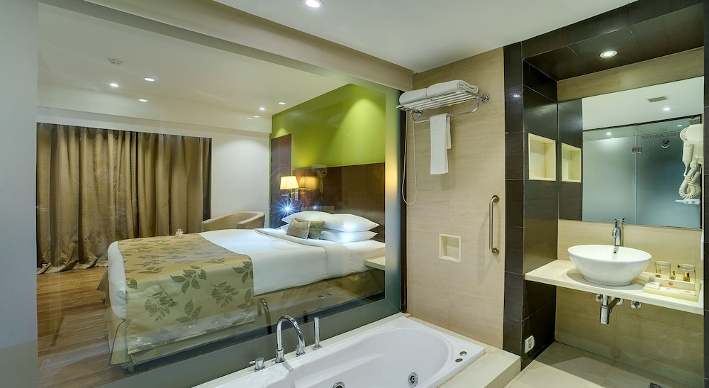 Ramee Grand Hotel and Spa, Pune — photo 7