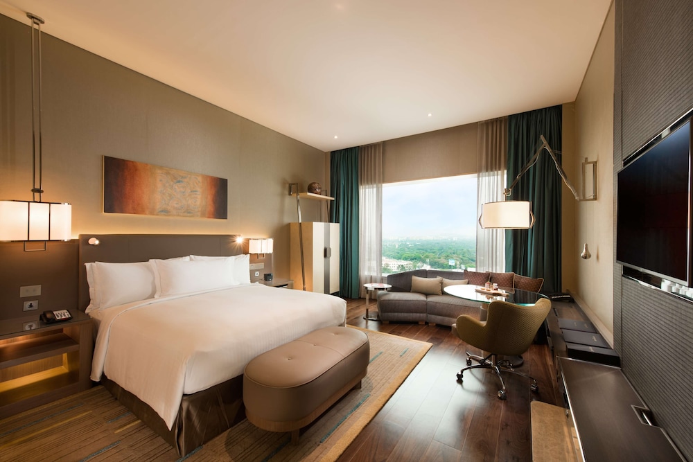 Conrad Pune by Hilton — photo 4