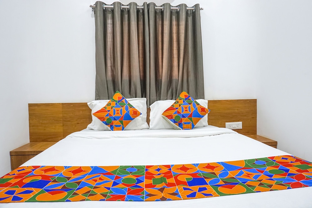 Fabhotel White House Inn — photo 4