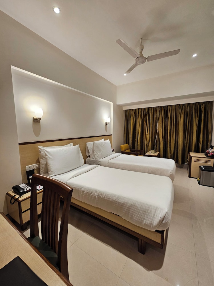 The Fern Residency Pune, Woodland, Series by Marriott — photo 3