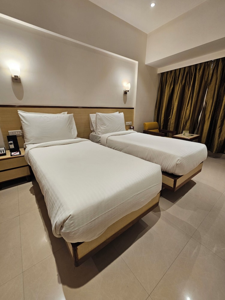 The Fern Residency Pune, Woodland, Series by Marriott — photo 4