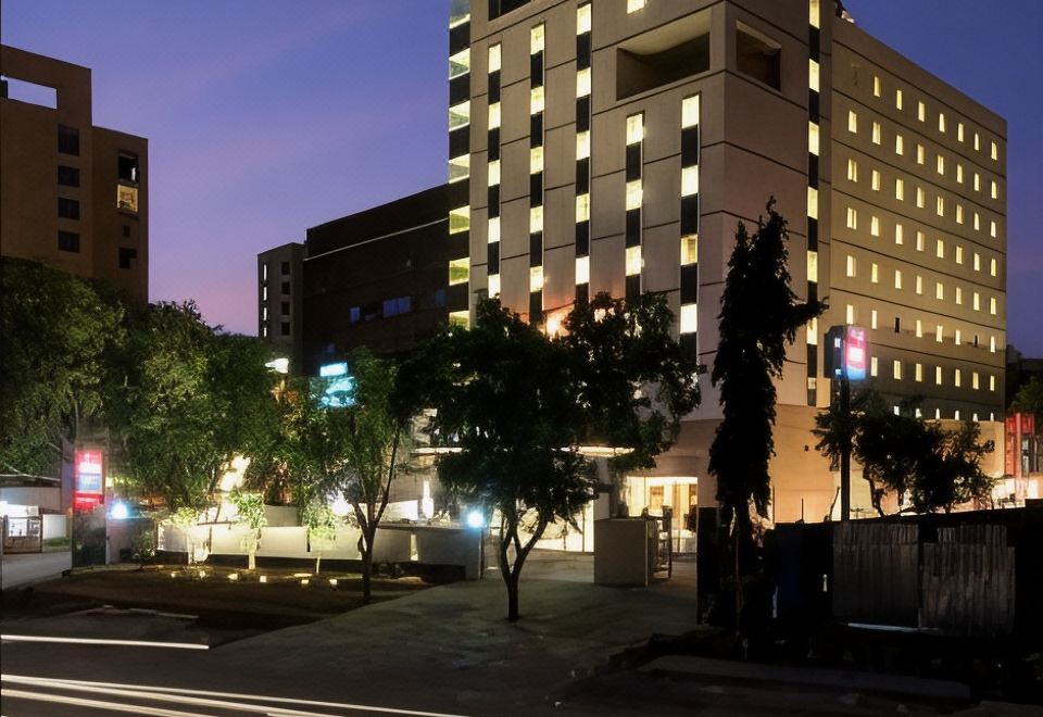 ibis Pune Viman Nagar Hotel