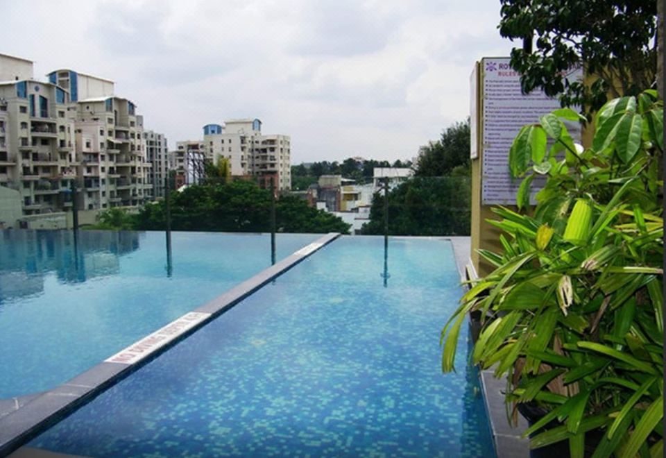 Royal Orchid Central, Pune